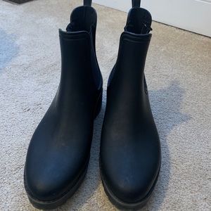Vince Camuto rain boots women’s size 8